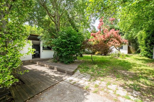 Luxury home in Villenave-d'Ornon, Gironde