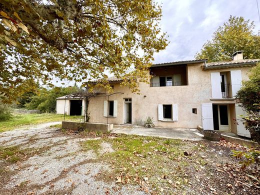 Jonquières, Vaucluseの高級住宅