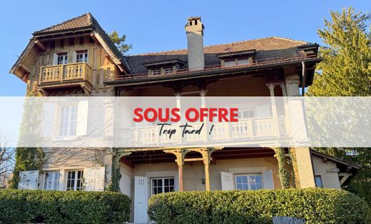 Luxury home in Gex, Ain