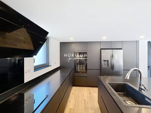 Luxe woning in Feillens, Ain