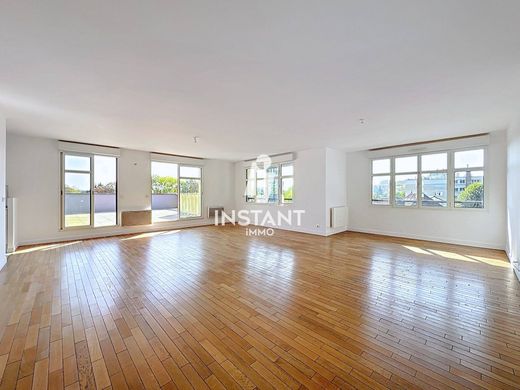 Appartamento a Joinville-le-Pont, Val-de-Marne