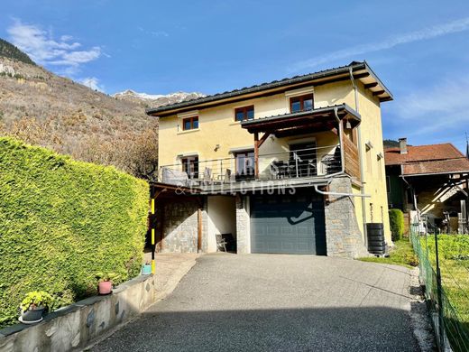 Luxury home in Villette, Savoy