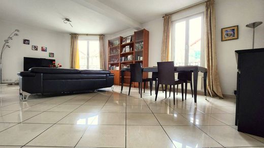 Luxury home in Maisons-Alfort, Val-de-Marne