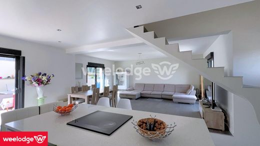Luxe woning in Osny, Val d'Oise