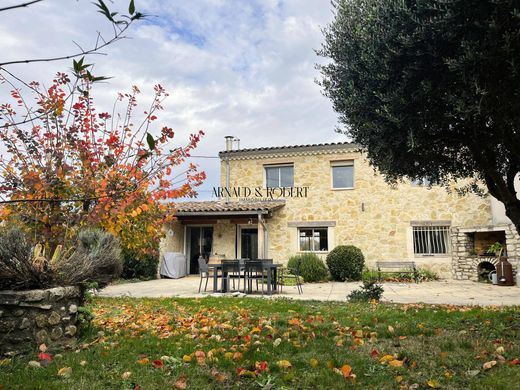 Πολυτελή κατοικία σε Sauzet, Drôme