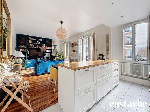 Διαμέρισμα σε Clichy, Hauts-de-Seine