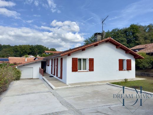 Luxury home in Briscous, Pyrénées-Atlantiques