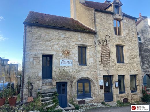 Casa de luxo - Flavigny-sur-Ozerain, Cote d'Or