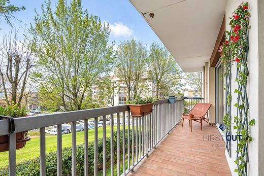 Apartment in Rueil-Malmaison, Hauts-de-Seine