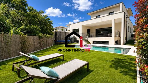 Luxury home in Pignan, Hérault