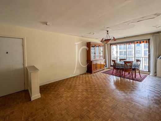 Appartement à Buttes-Chaumont, Villette, Bas Belleville, Paris