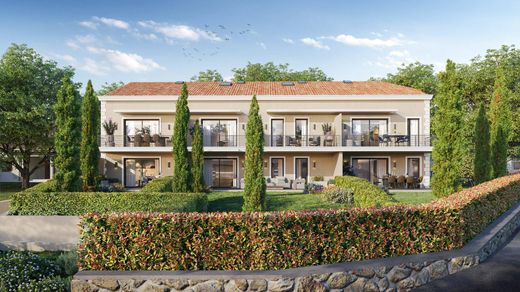 Apartment / Etagenwohnung in Saint-Raphaël, Var