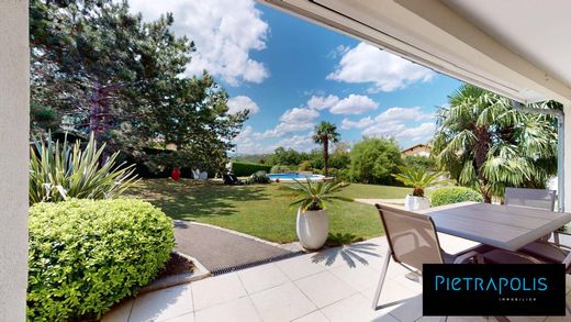 Chassagny, Rhôneの高級住宅