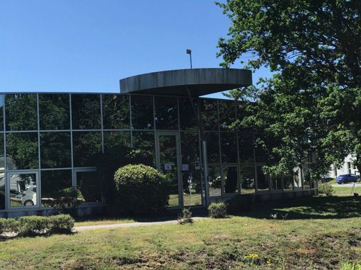 Office in Martillac, Gironde