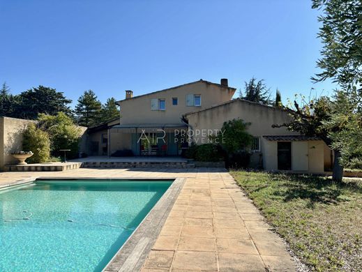 Luxury home in Lourmarin, Vaucluse
