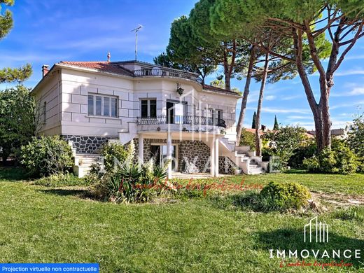 Luxus-Haus in Bouzigues, Hérault