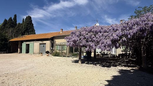 Luxury home in Eyguières, Bouches-du-Rhône