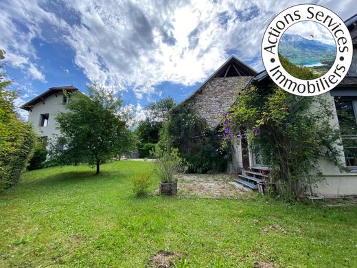 Casa de lujo en Novalaise, Saboya