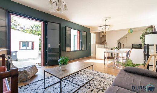 Luxury home in Saint-Denis, Seine-Saint-Denis
