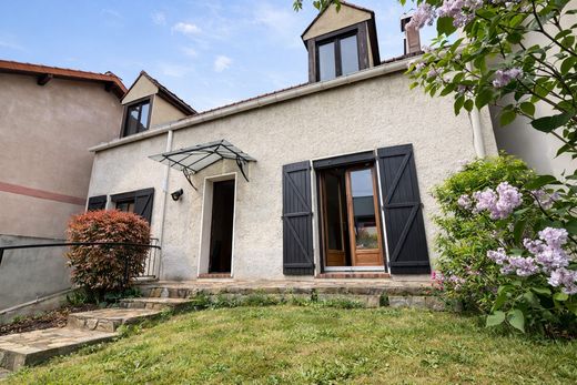 Casa de lujo en Maisons-Alfort, Valle de Marne