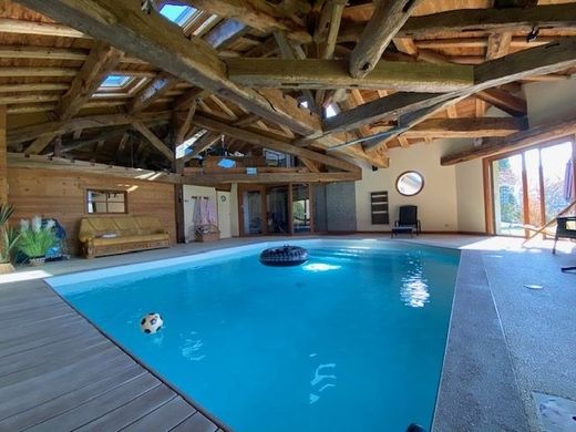Luxury home in Belleville, Rhône