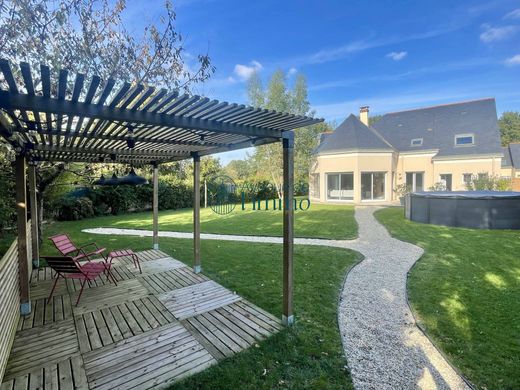 Casa di lusso a Tiercé, Maine-et-Loire