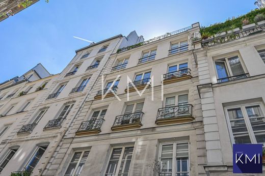 Apartment / Etagenwohnung in Temple, Rambuteau – Francs Bourgeois, Réaumur, Paris