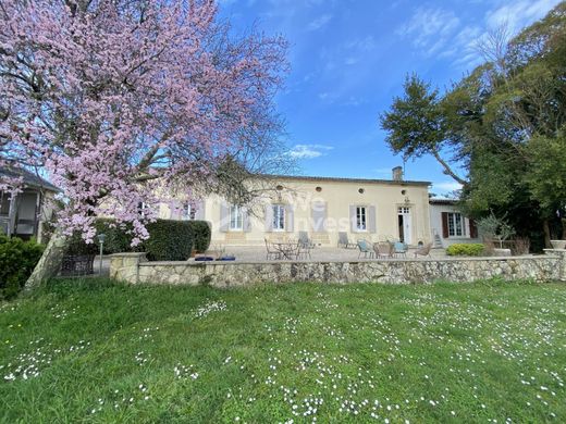 Casa di lusso a Bayon-sur-Gironde, Gironda