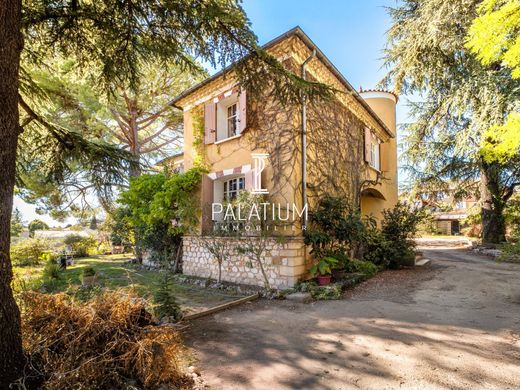 호화 저택 / Manosque, Alpes-de-Haute-Provence