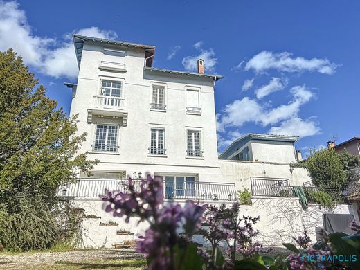 Vindry-sur-Turdine, Rhôneの高級住宅