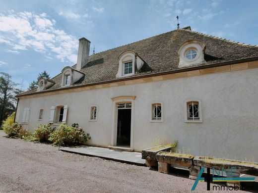 Casa de lujo en Saint-Rémy, Saona y Loira