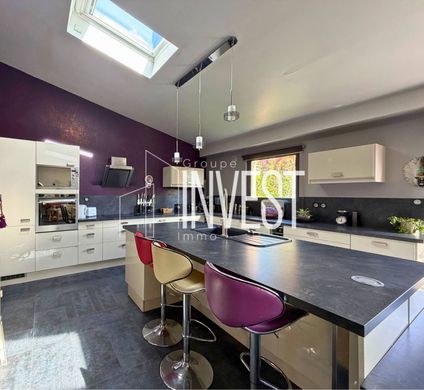 Luxus-Haus in Mouvaux, Nord