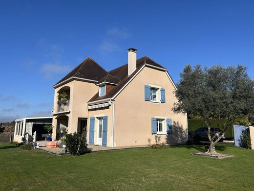 Maison de luxe à Pau, Pyrénées-Atlantiques