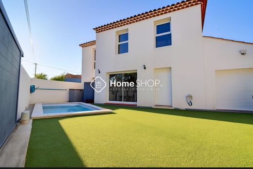 Casa di lusso a Gignac-la-Nerthe, Bocche del Rodano