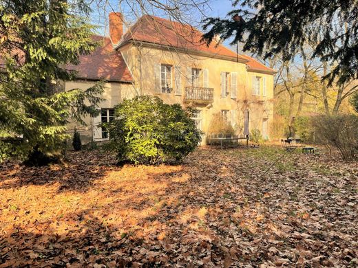 Pouilly-sur-Loire, Nièvreの高級住宅