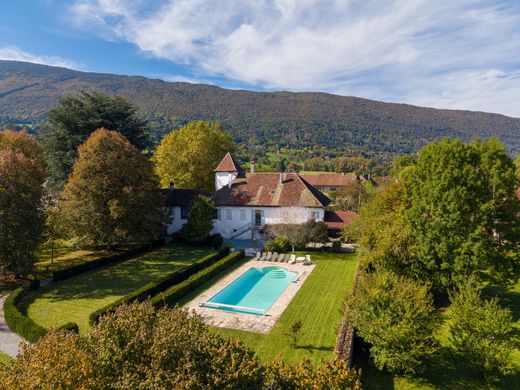 Castle in Saint-Jorioz, Haute-Savoie
