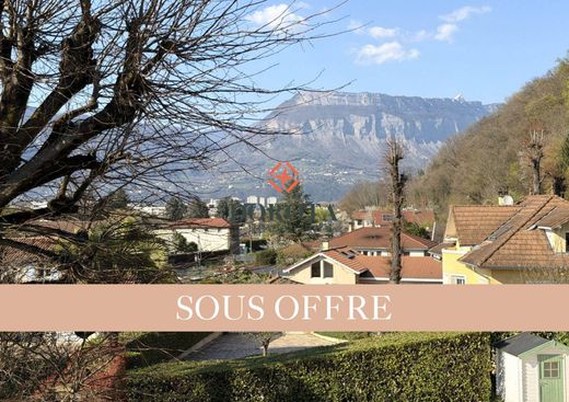 Maison de luxe à Saint-Martin-d'Hères, Isère