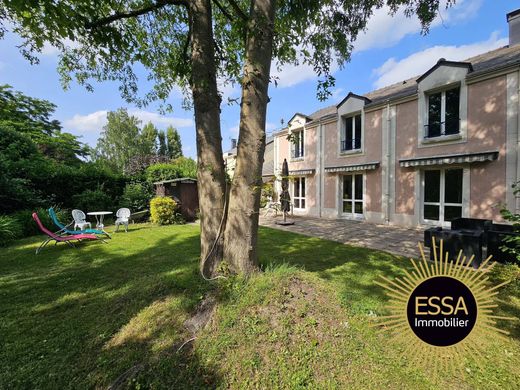 Le Chesnay, Yvelinesの高級住宅