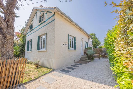 Luxury home in La Baule-Escoublac, Loire-Atlantique