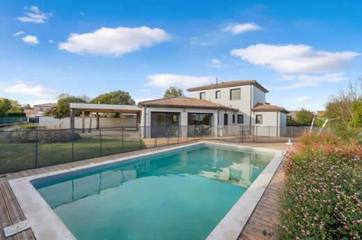Luxury home in Plaisance-du-Touch, Upper Garonne