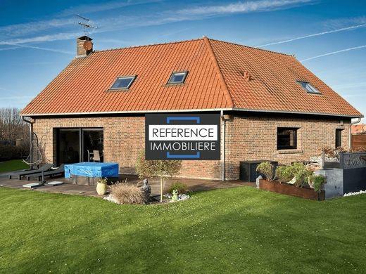 Luxury home in Deûlémont, North