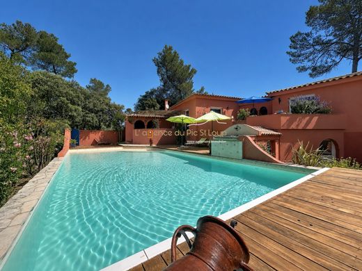 Casa di lusso a Saint-Clément-de-Rivière, Hérault