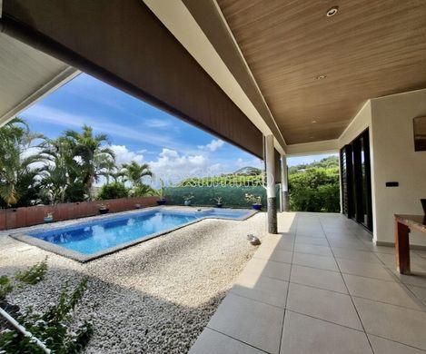 Luxury home in Faa'a, Îles du Vent