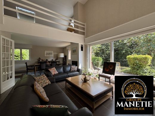 Luxe woning in Dainville, Pas-de-Calais