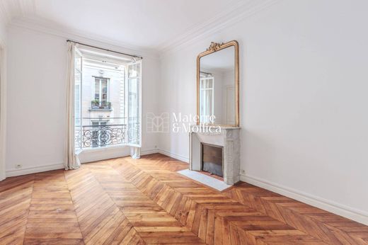 Apartment / Etagenwohnung in Saint-Germain, Odéon, Monnaie, Paris