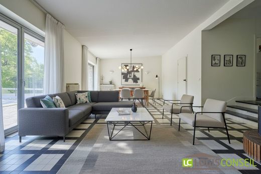 Verrières-le-Buisson, Essonneの高級住宅