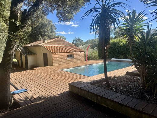 Элитный дом, Besse-sur-Issole, Var