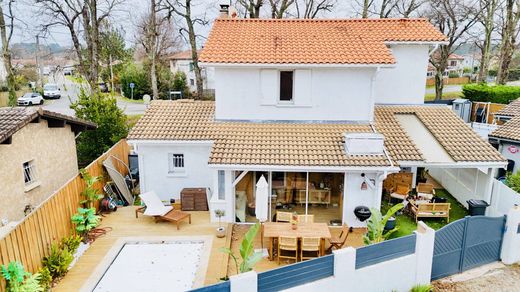 Πολυτελή κατοικία σε Arès, Gironde