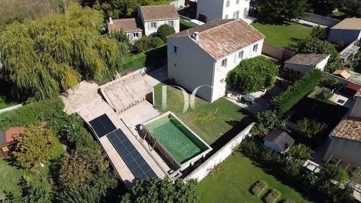 Luksusowy dom w L'Isle-sur-la-Sorgue, Vaucluse