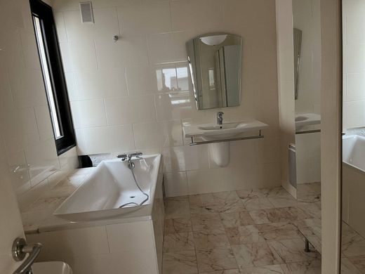 Apartment in Lyon, Rhône